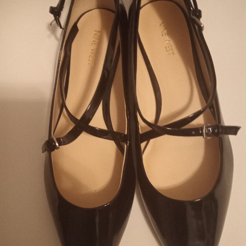Women's Flats size 10M